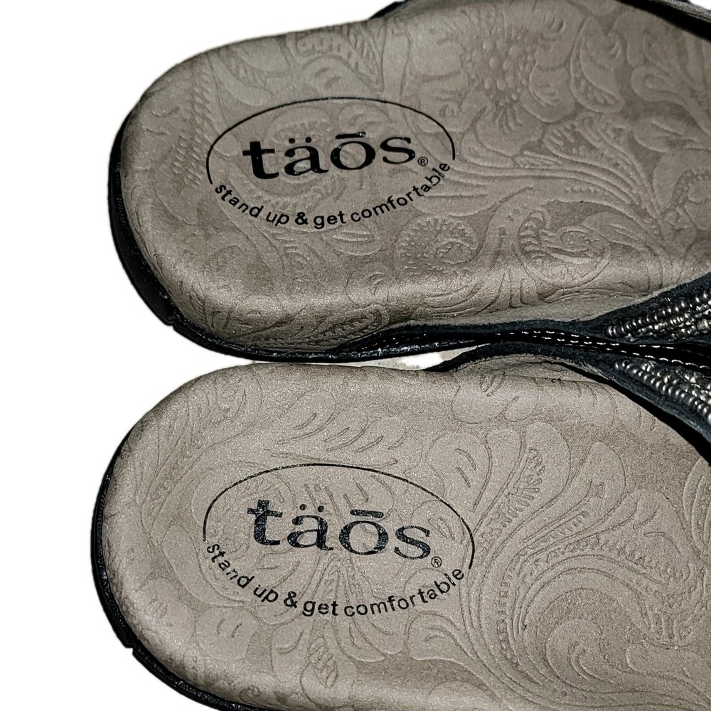 Taos Genie Womens Size 7 Gray Studded Toe Loop Beaded Leather Comfort Sandals - Picture 8 of 13